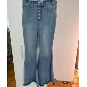 We The Free Women's Flare Leg Button Fly Raw Hem Denim Jeans, Size 30, EUC